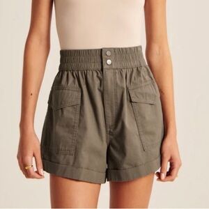 Abercrombie Olive Green High Rise Elastic Waist Cuffed Hem Utility Cargo Shorts